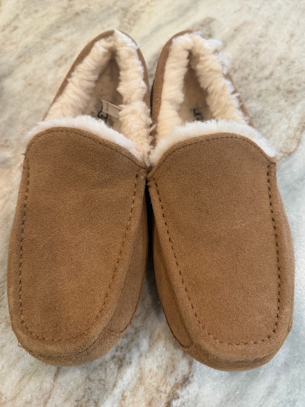 NEW UGG Ascot Chestnut Suede Slippers - Men’s 7 / Women’s 8/8.5 (1101110)